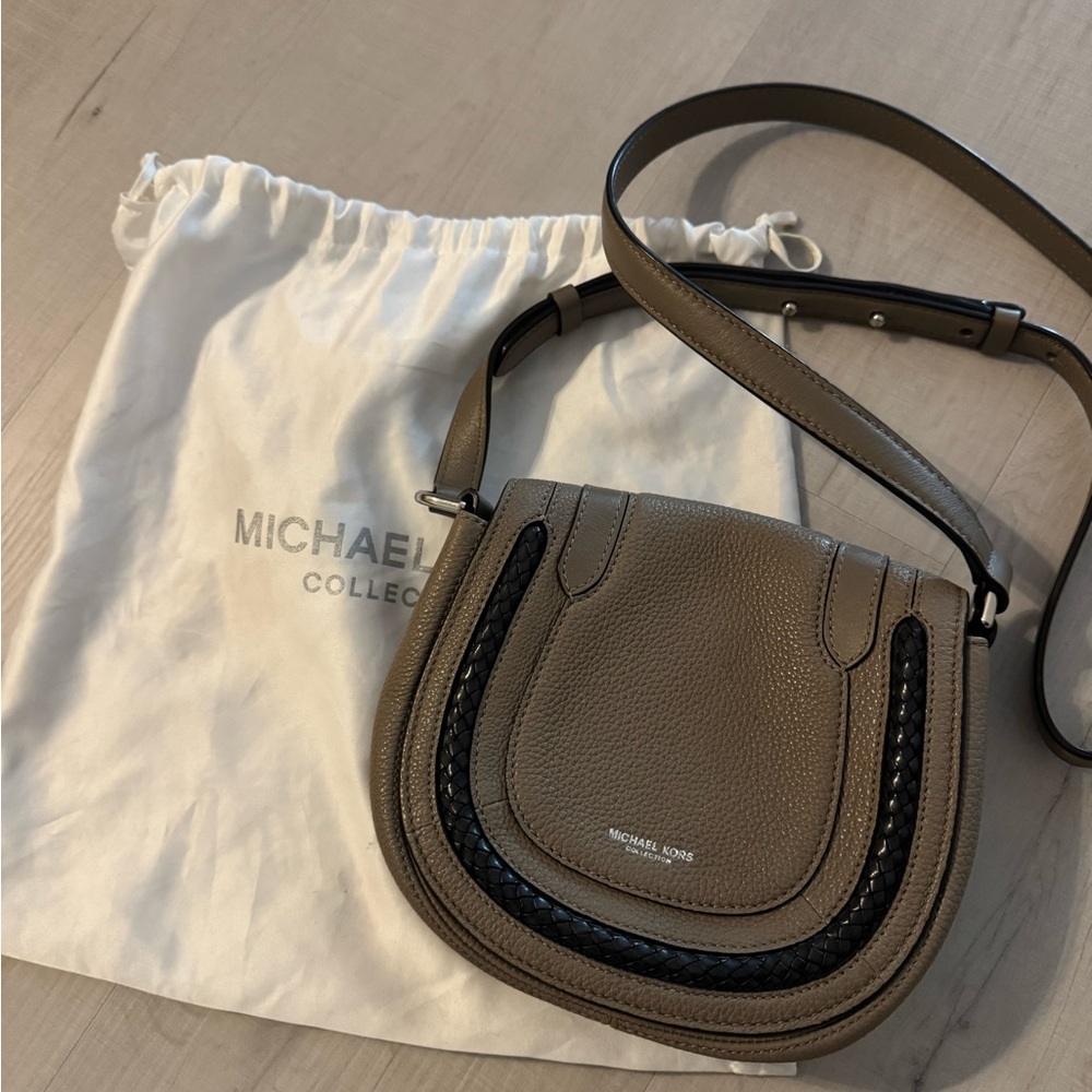 Michael Kors Skorpios Leather Tan Crossbody